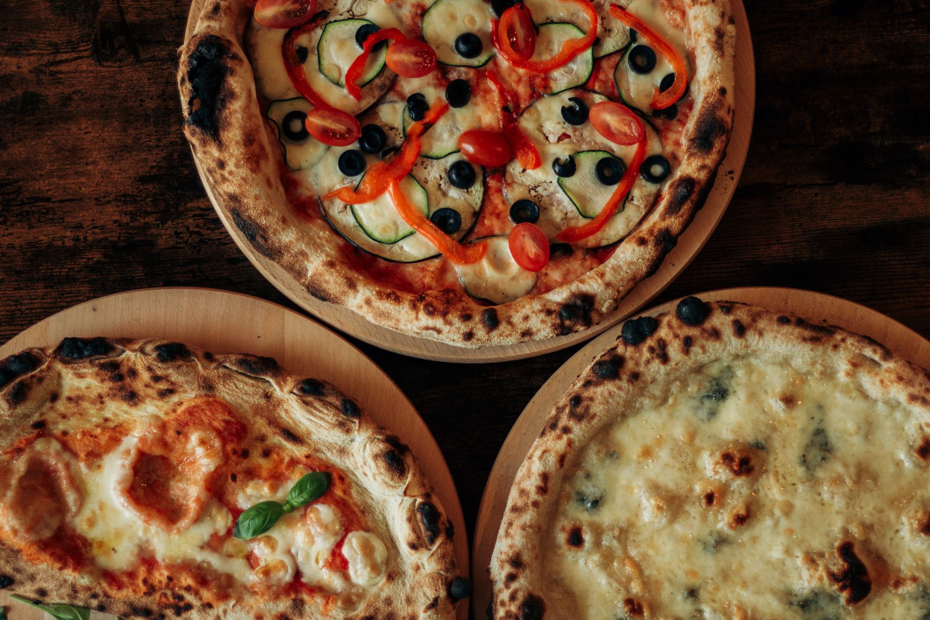 Ranking pizzerii z najlepszym ciastem: fermentacja, sprężystość i spód